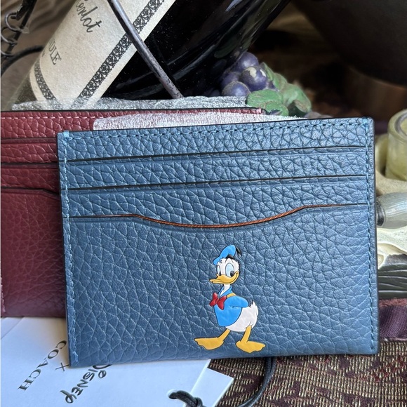 L.Edition🔥Authentic COACH 1941 Genuine leather DisneyX "Donald" card case - Picture 1 of 7